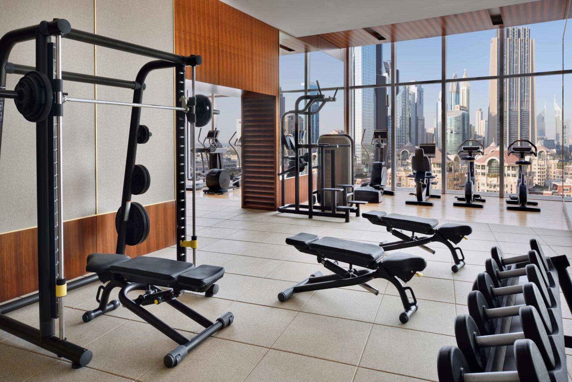 Kempinski The Boulevard Dubai Eksteriør bilde The gym at the Westin Dubai
