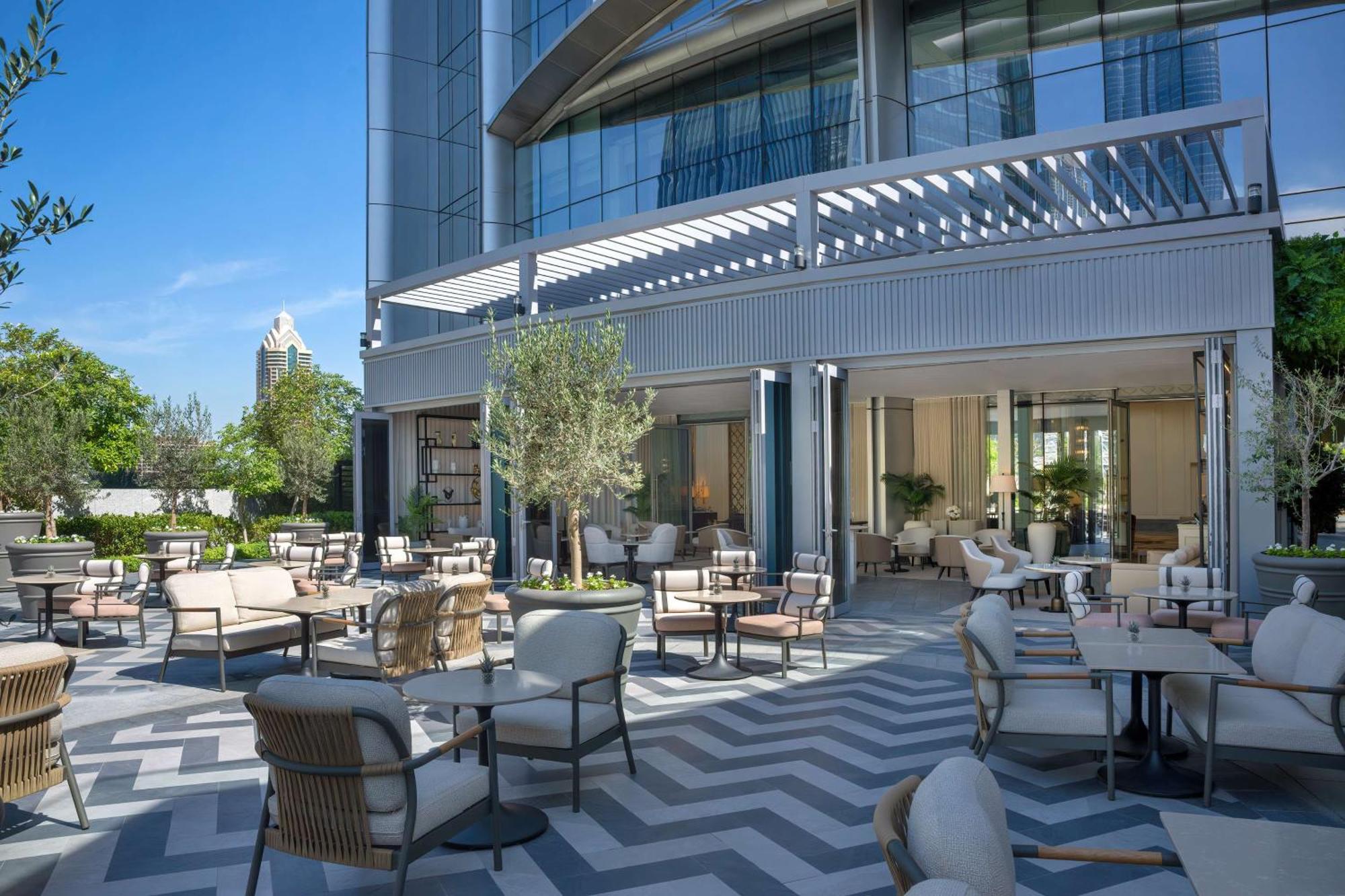 Kempinski The Boulevard Dubai Eksteriør bilde The Terrace at The Dorchester